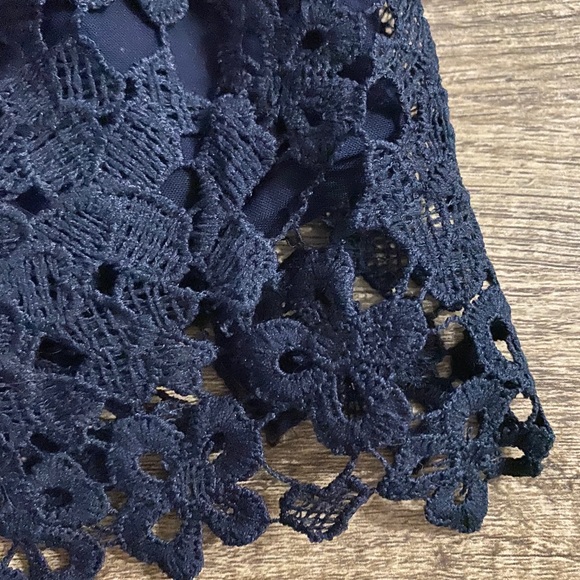 Cute Lace Navy Abercrombie & Fitch Tank Top - Picture 5 of 5